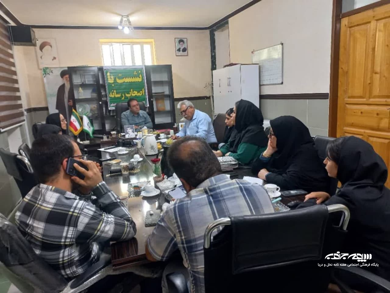 خط قرمزی جز قانون نداریم