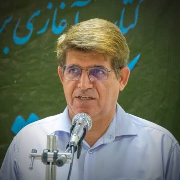 ادای دِین به بزرگان فرهنگ و دانش