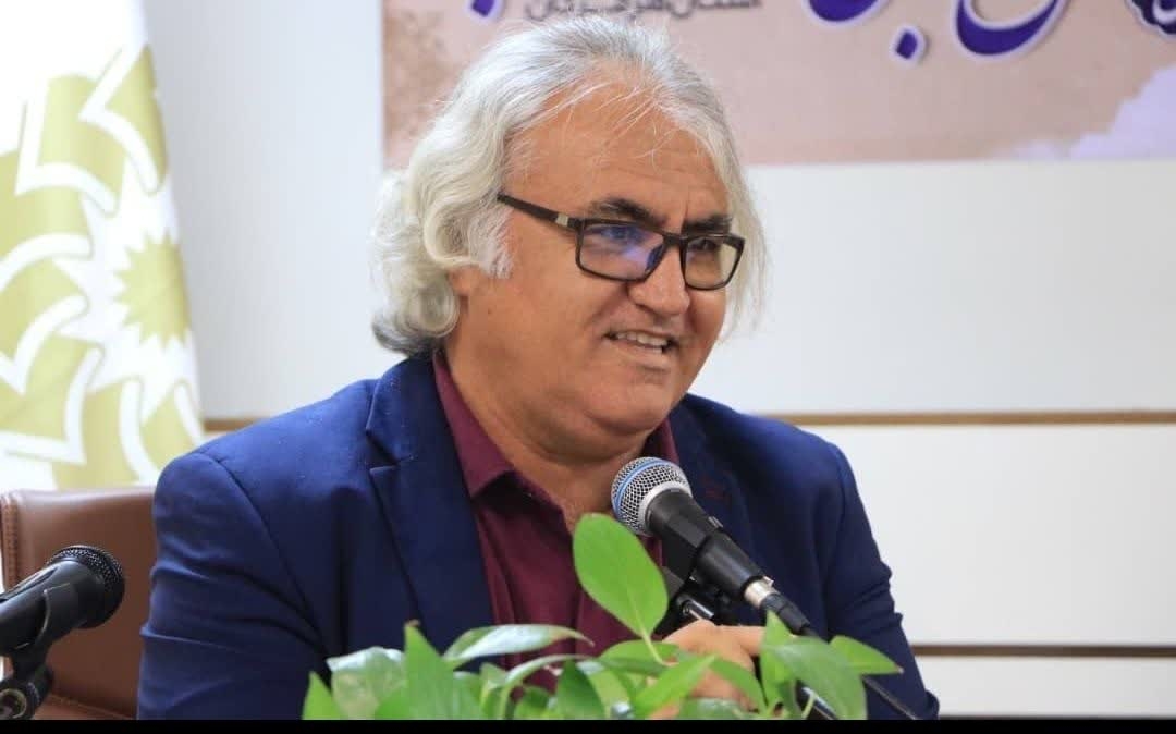 شعر و طنز فاخر بهترین ابزار نقد مدیران است!