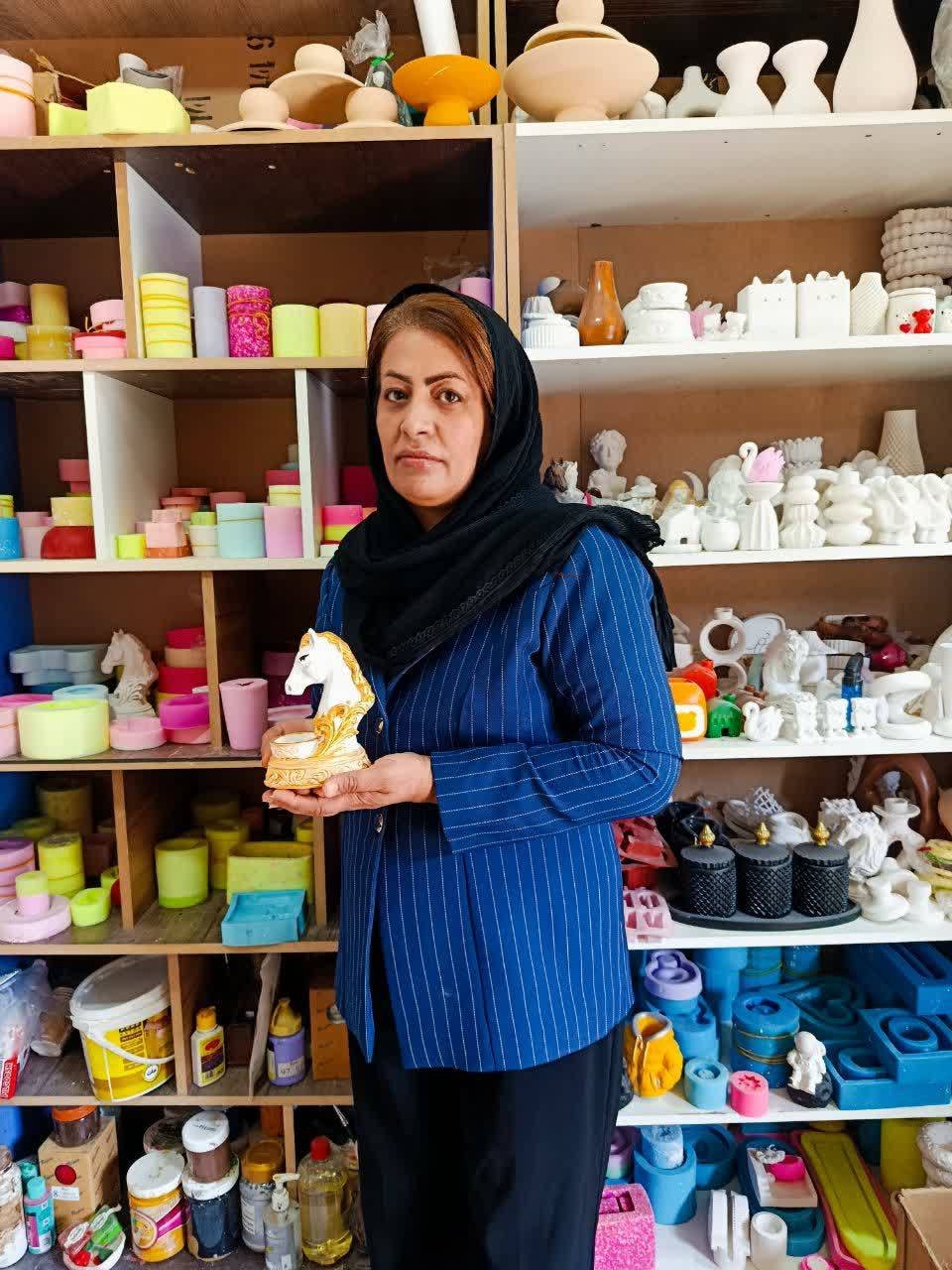 خالق تزئیتات سنگی